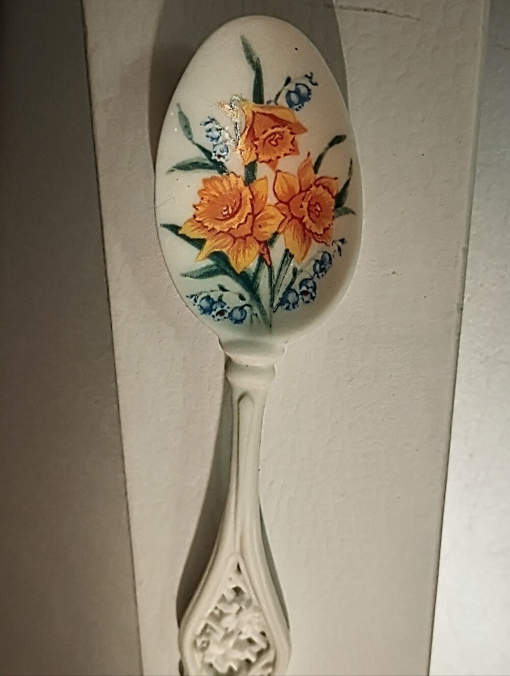 Avon American Favorites Daffodil Spoon